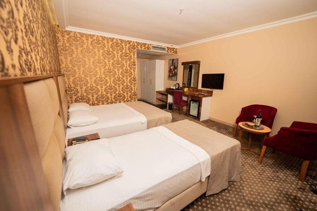 Панорама Boris Hotel (ex. Boris Hotel Istanbul, Comfort Hotel Beylikduzu, Comfort Haramidere) 4*