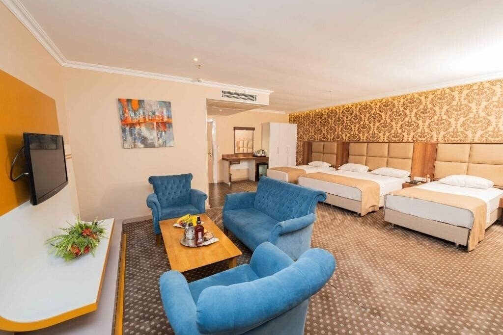 Фото Boris Hotel (ex. Boris Hotel Istanbul, Comfort Hotel Beylikduzu, Comfort Haramidere) 4*