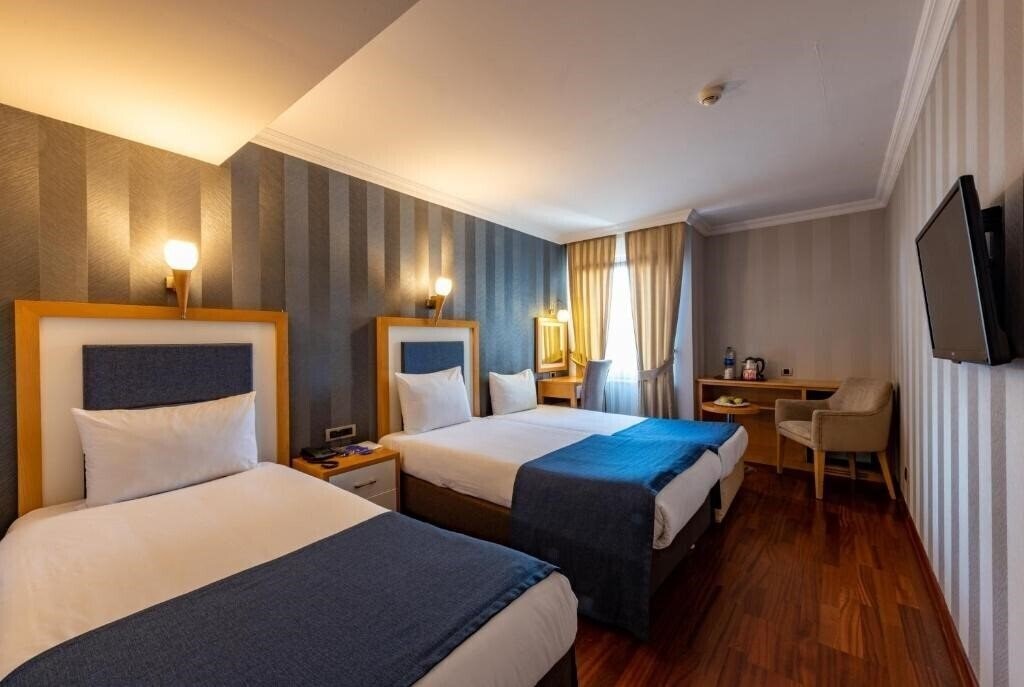 Изображение Nova Plaza Hotel Taksim Square (ex. Manesol Boutique Lamartine Park) 3*