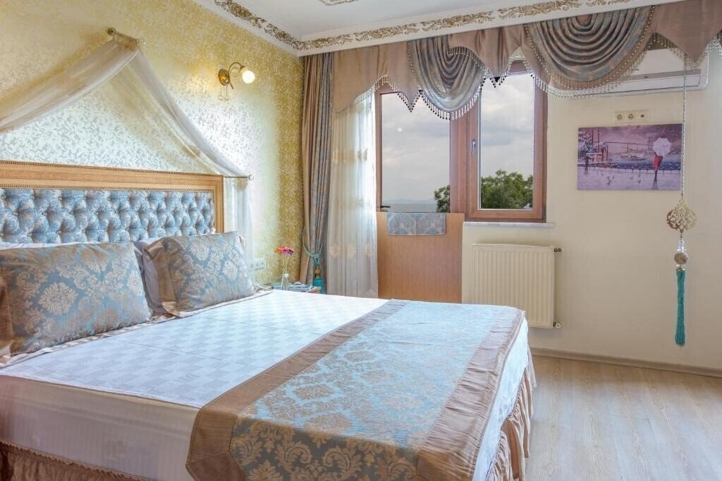 Отель Seahouse Suites (ex. Ottomania) 4*