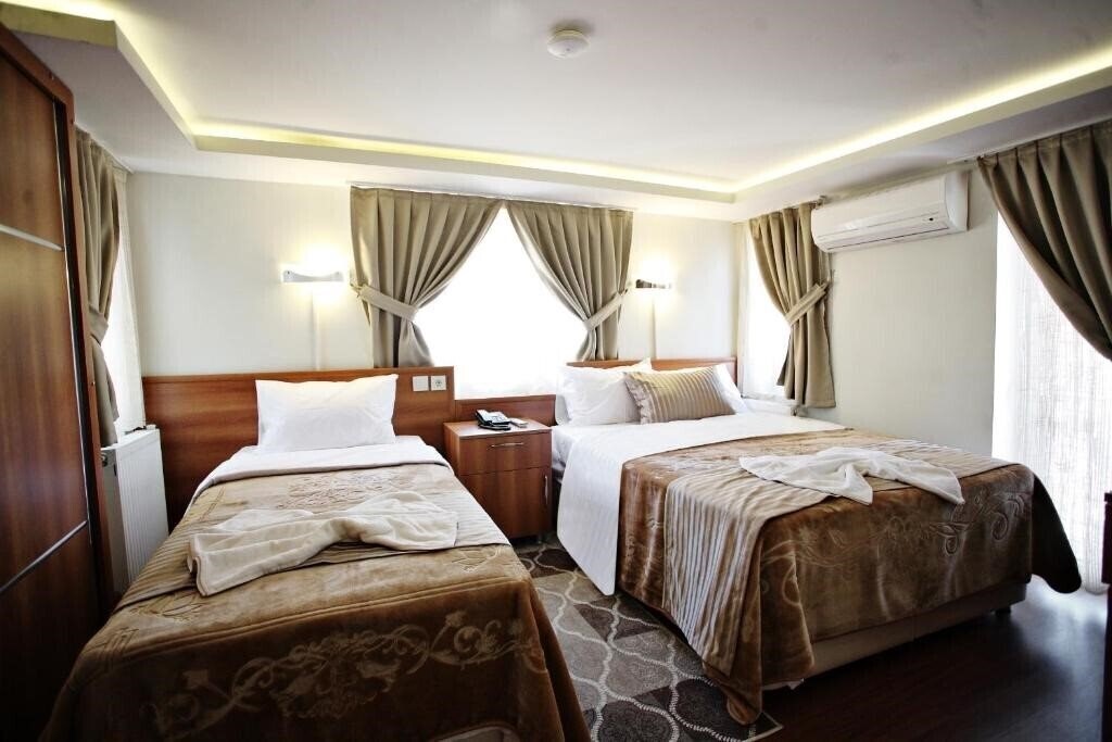 Вид Taksim Palace Hotel 2*