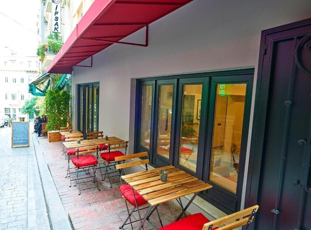 Апартаменти Akka Suites 3*