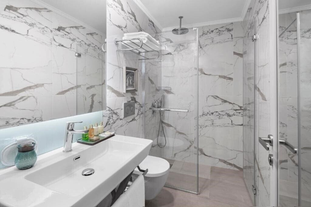 Фото Akka Suites 3*