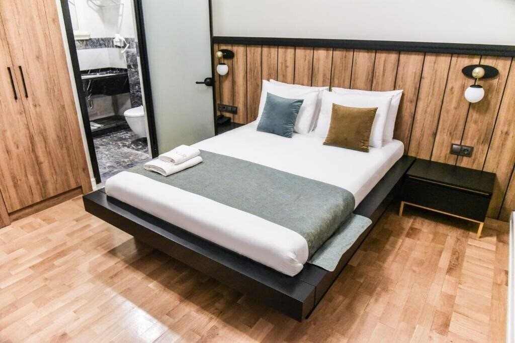 Панорама Luxir Hotel 4*