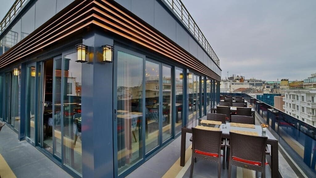 Територія Beethoven Premium Hotel 4*