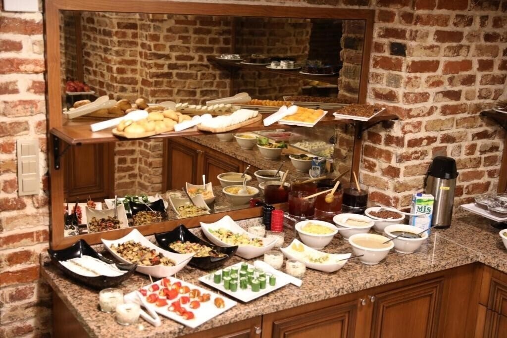 Панорама Meserret Palace Istanbul 4*