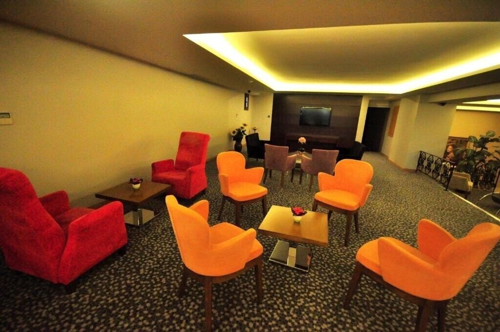 Панорама Osaka Airport 3*