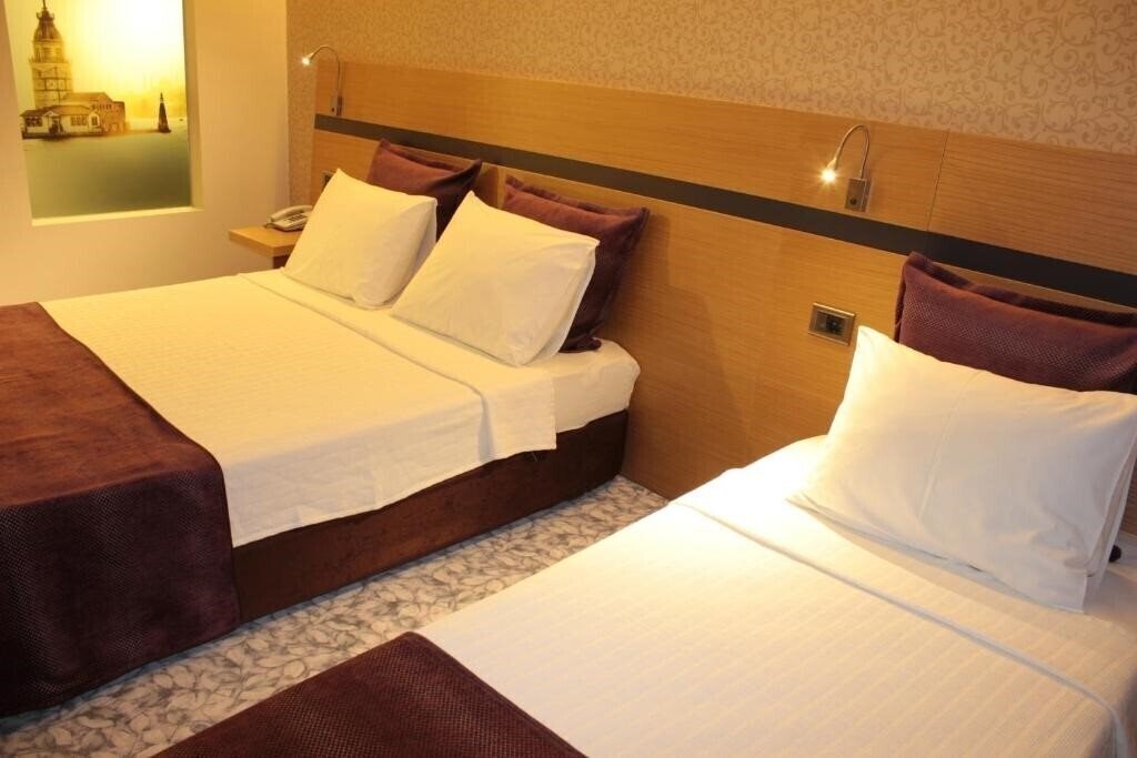 Отель Osaka Airport 3*