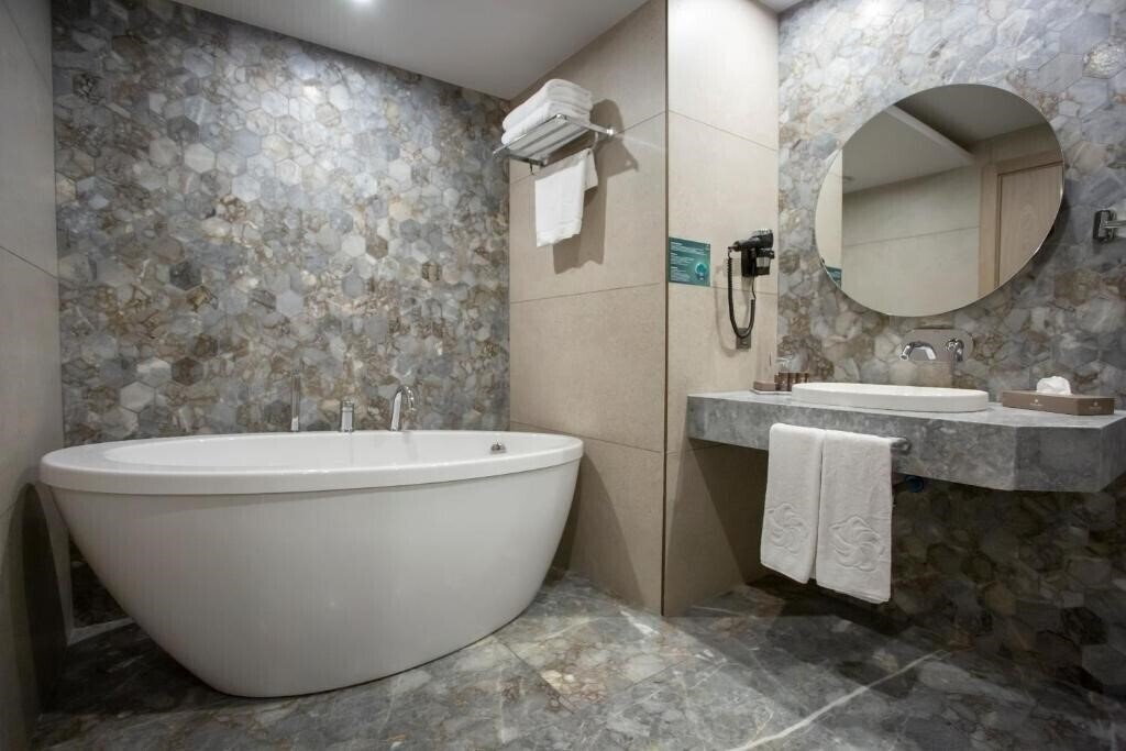 Территория Melas Hotel Istanbul 5*