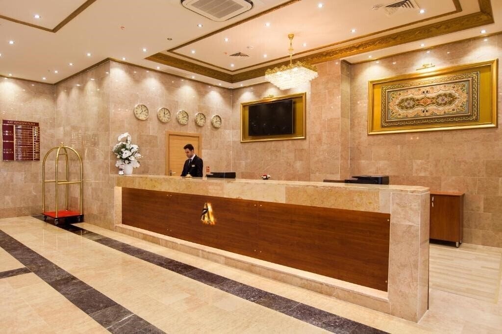 Територія Alrazi Hotel 3*