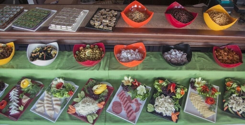 Територія Golden Pen Hotel 3*