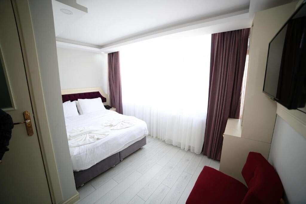 Панорама Taksim Diamond Hotel 3*