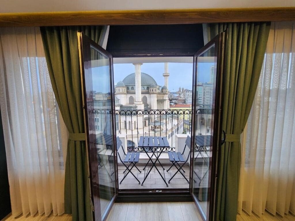 Фотография Taksim Landhouse Hotel (ex. Taksim View Hotel) 4*