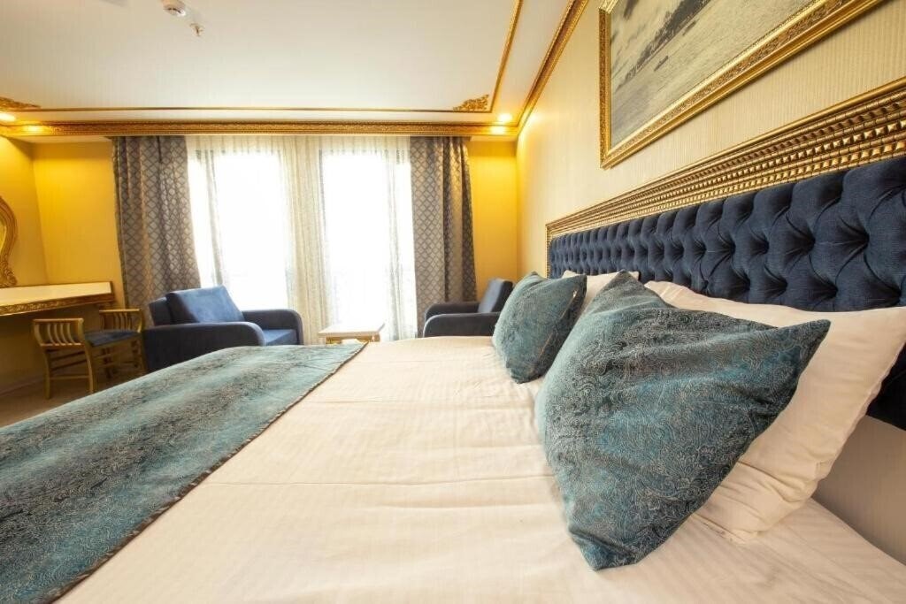 Территория Phosphorion Hotel 3*