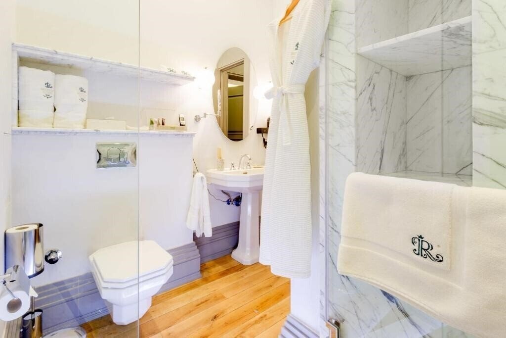 Территория Ravouna 1906 Suites 4*