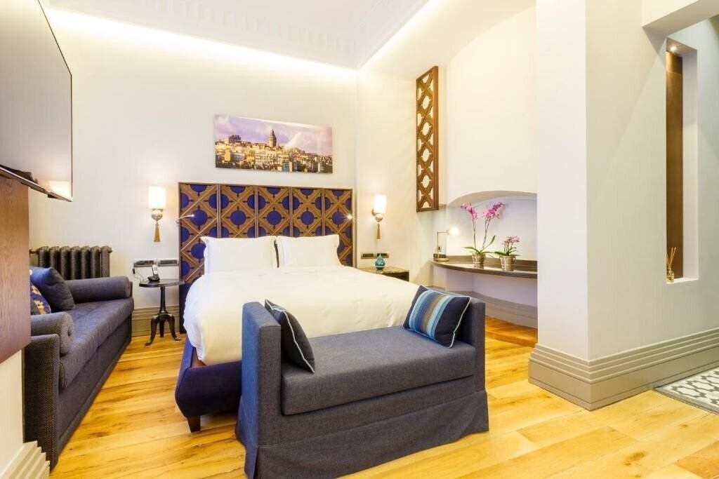 Апартаменты Ravouna 1906 Suites 4*