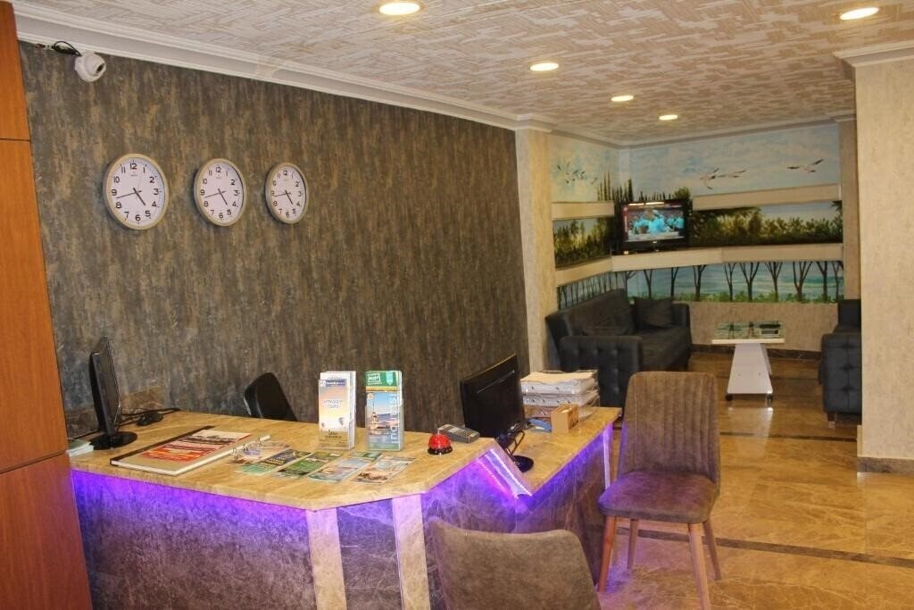 Готель Omega Inn Hotel 3*