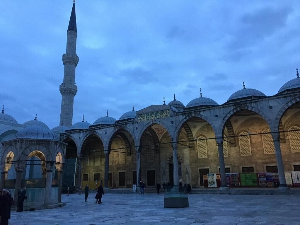 Вид Omega Inn Hotel 3*