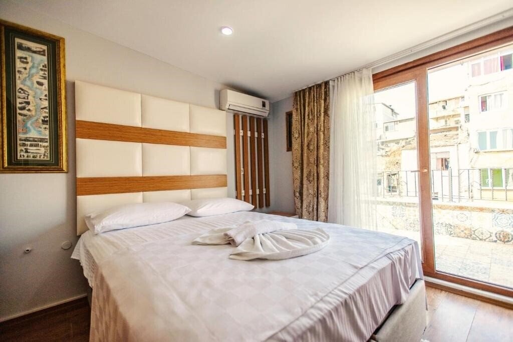 Территория Maduro Hotel 3*