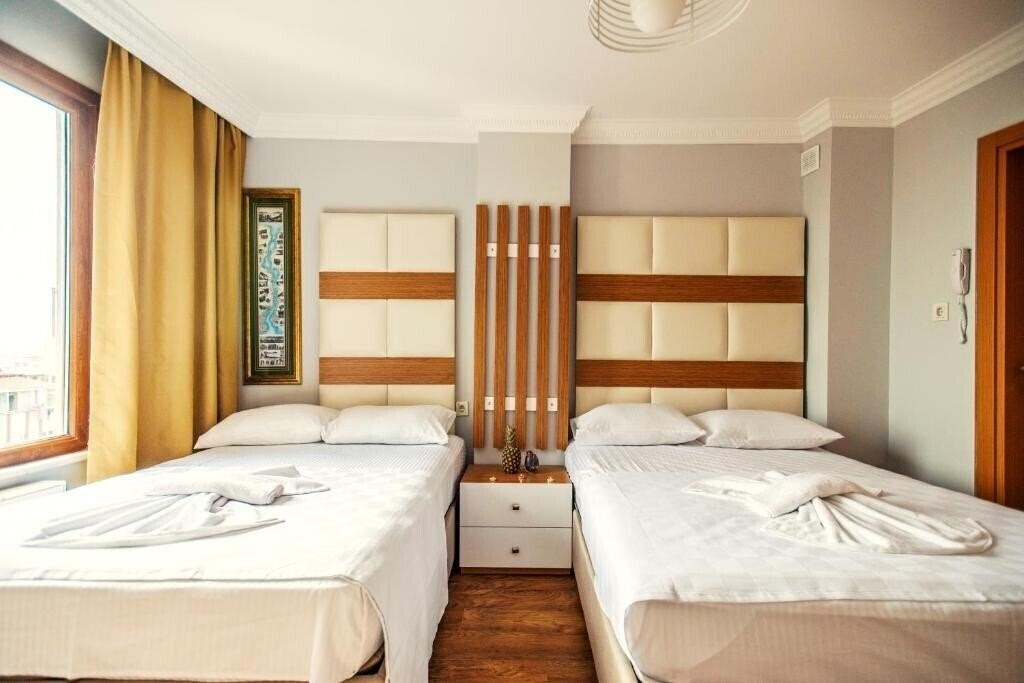 Панорама Maduro Hotel 3*