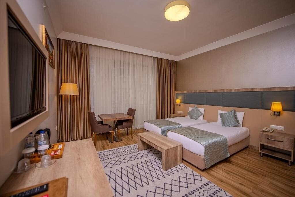 Фото Mari Suites Hotel 3*