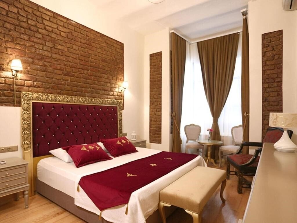 Готель Tepe Palace Hotel Taksim (ex. Hutsuite) 3*
