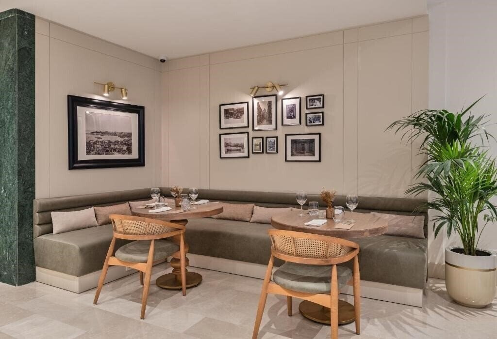 Територія Delita City Hotel 4*