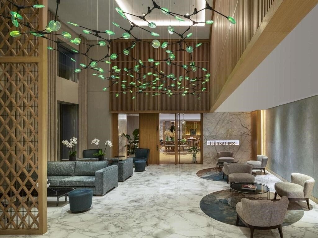 Вид Movenpick Hotel Istanbul Bosphorus 5*
