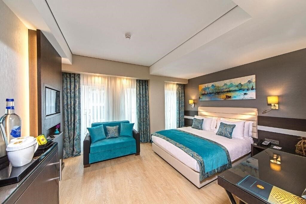 Территория Mukarnas Taksim Boutique Hotel 4*