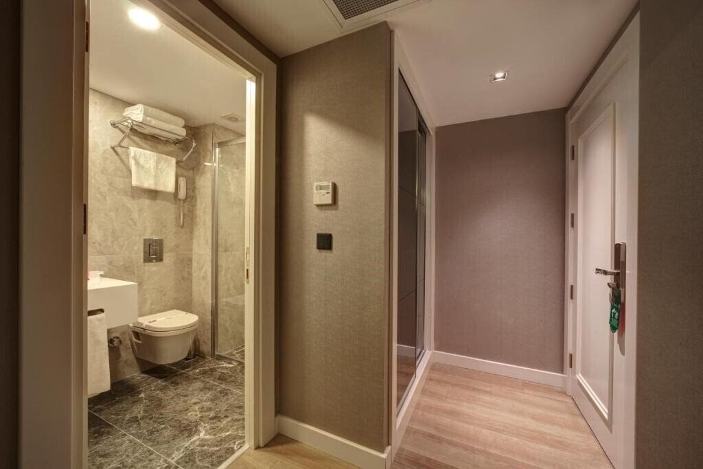 Апартаменти Dora Pera Hotel 4*