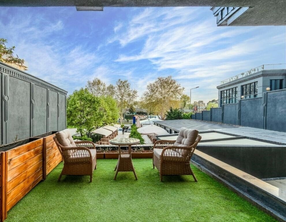 Вид Porta Romanos Hotel (ex. City Wall Hotel) 4*