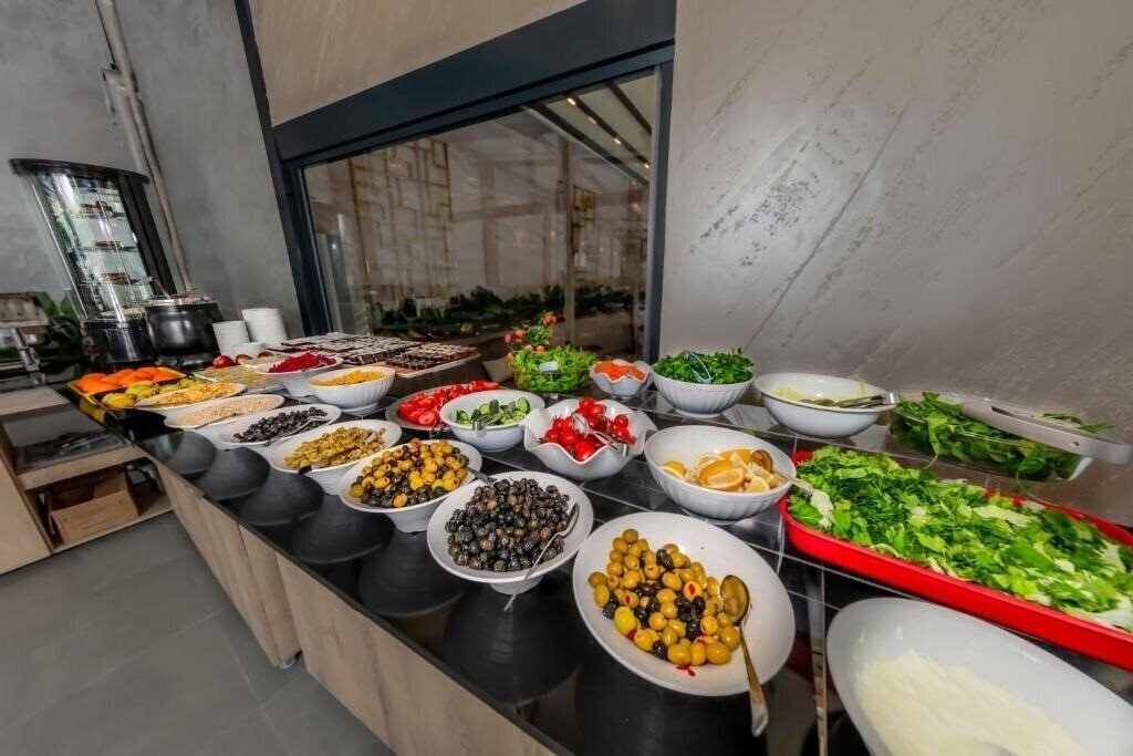 Територія Porta Romanos Hotel (ex. City Wall Hotel) 4*