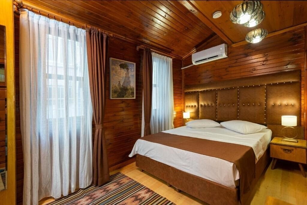 Территория Wonder Wood Hotel 3*