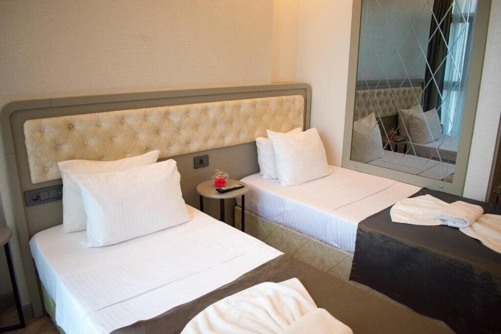 Панорама Mayer Hotel Istanbul 2*