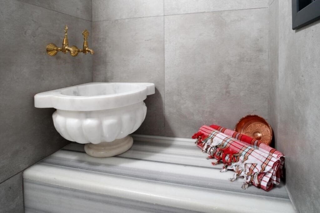 Апартаменти Imagine Hotel 4*