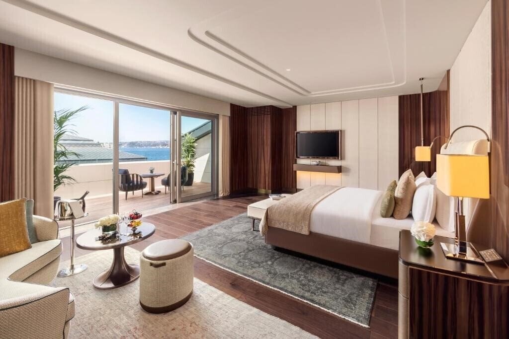 Территория Mandarin Oriental Bosphorus Istanbul 5*