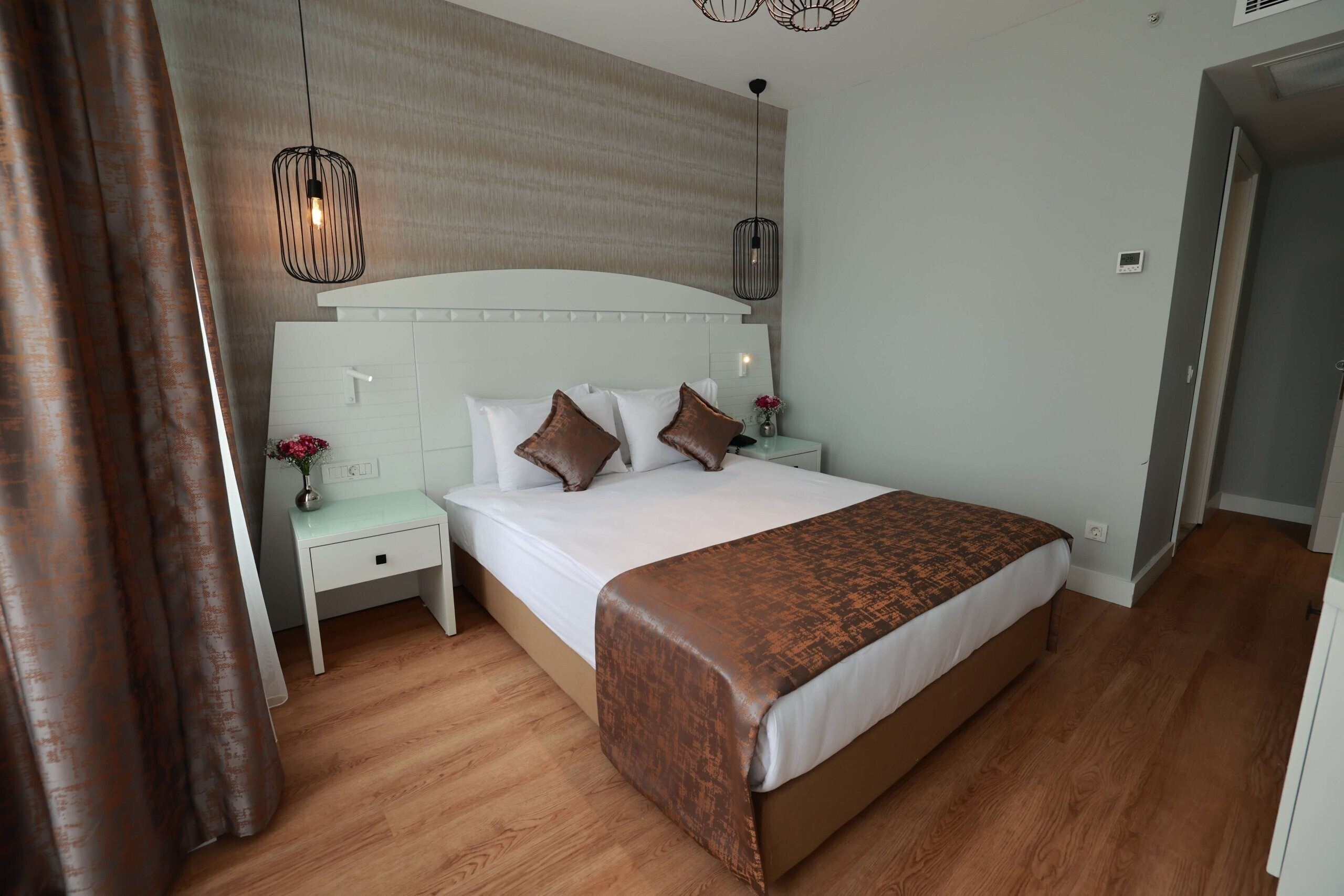 Вид Nova Plaza Orion Hotel 4*