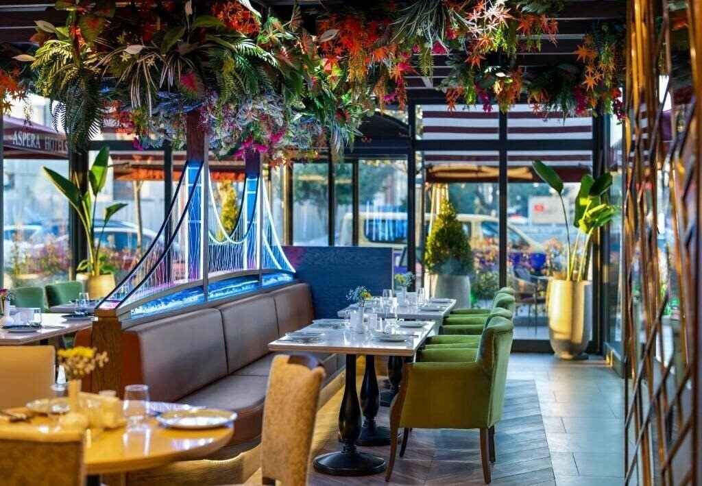 Панорама Aspera Hotel Altunizade 4*