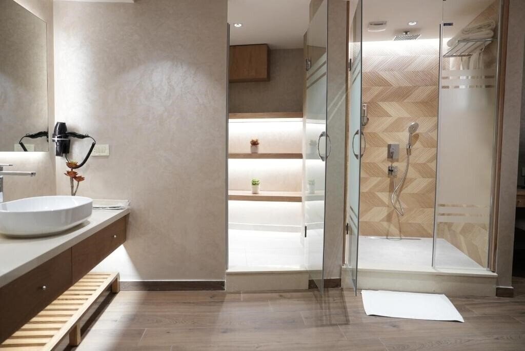 Панорама La Vita Suites 4*