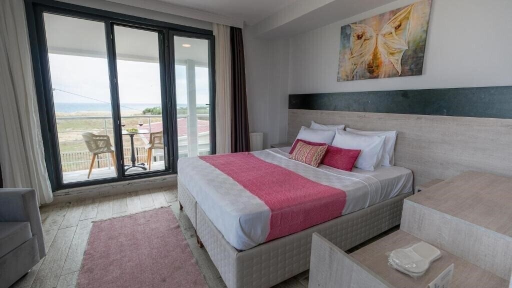 Вид Yalikoy Deniz Otel 3*