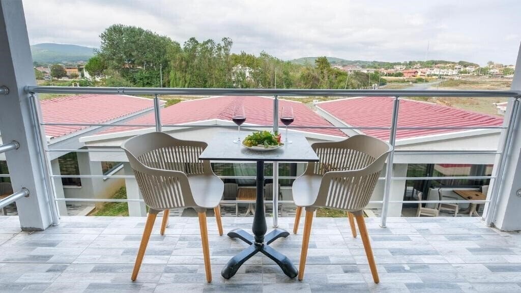 Территория Yalikoy Deniz Otel 3*