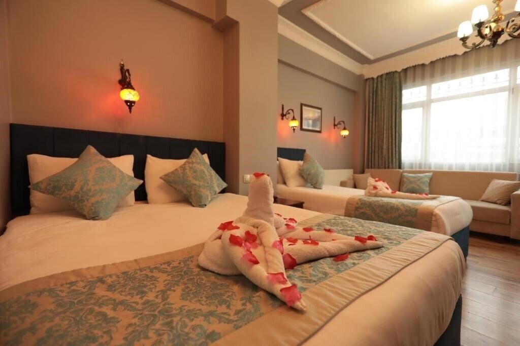 Картинка White Pearl Apart 3*