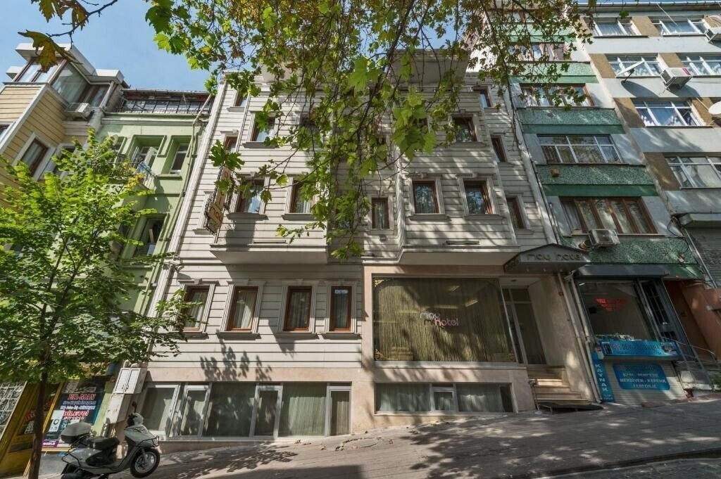 Территория Mayi Hotel 3*