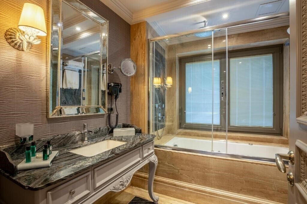 Территория Mfb Tarabya (ex. The Central Palace Bosphorus) 4*