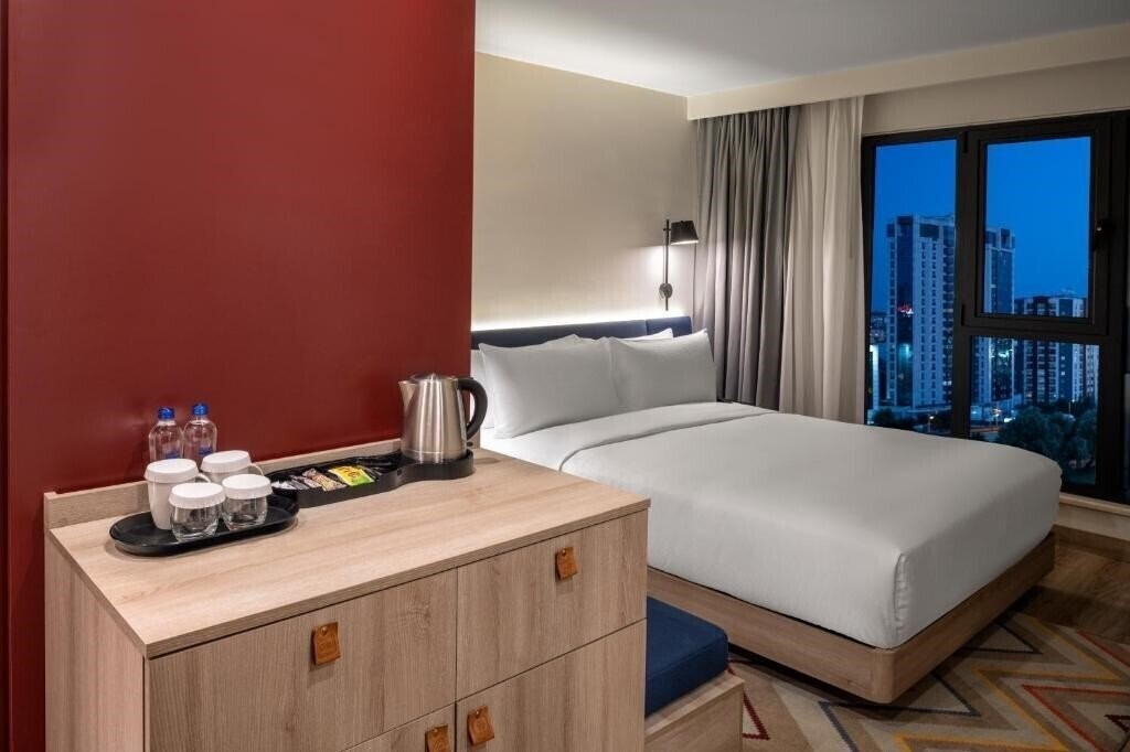 Территория Hampton By Hilton Merter 3*