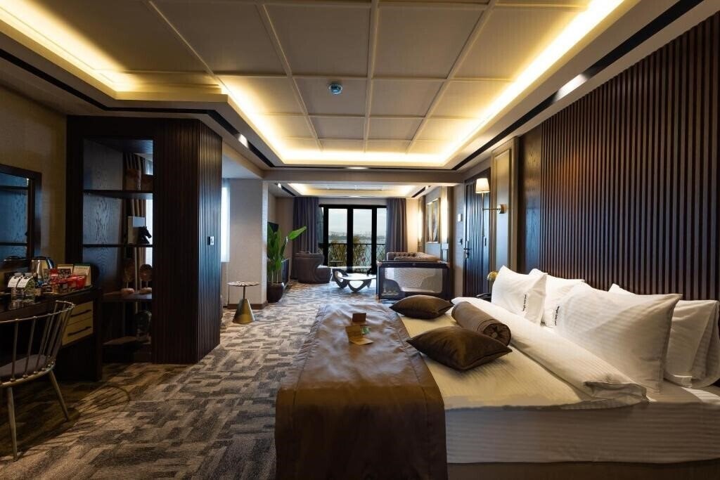 Фото Tonight Hotel Port 3*