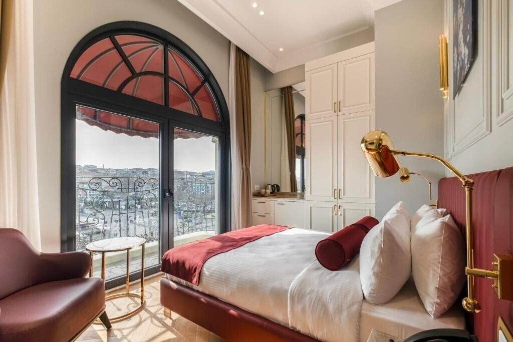 Фото New Inn Hotel Old Town Special 3*