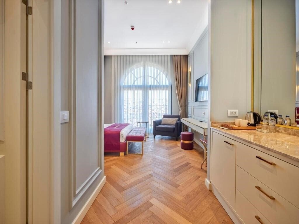 Изображение New Inn Hotel Old Town Special 3*