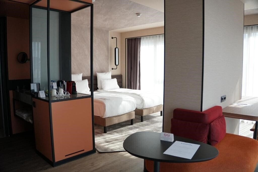 Апартаменты Novotel Istanbul Bomonti 5*