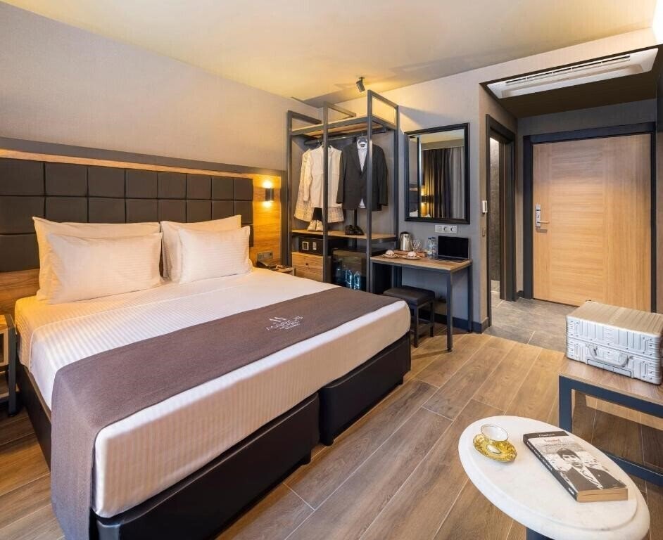 Апартаменти Marius Hotel 5*